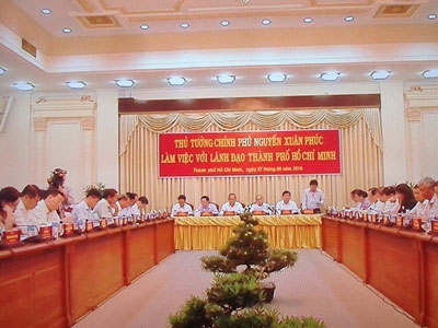 Thủ tướng: “Tiền thì không có chứ cơ chế thì tạo được”