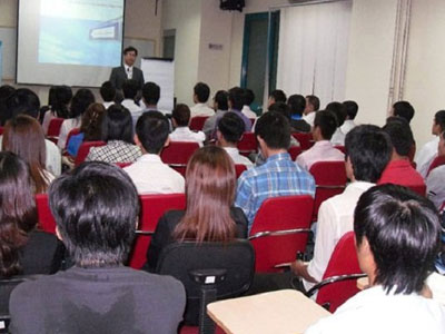 Phạt Công ty Trường Giang nhập sản phẩm 12.000 đồng bán 990.000 đồng