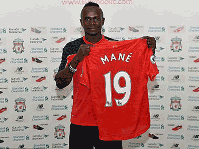 Liverpool chính thức đón tân binh đắt giá kỷ lục