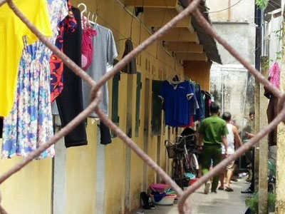 2 thanh niên chết lõa thể bất thường trong nhà trọ