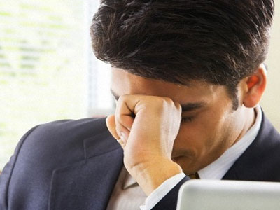 Choáng váng khi thấy hành động kì quặc của người yêu trong ngày hẹn đầu tiên