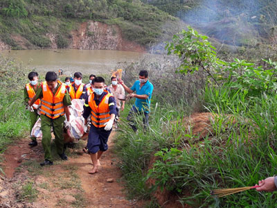 Đã tìm thấy 3 thi thể nạn nhân trong vụ lật xuồng trên hồ Đại Ninh