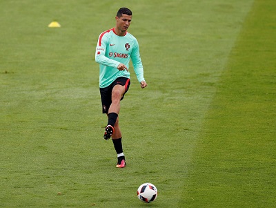 HLV Bồ Đào Nha: 'Ronaldo không quyết định kết quả trận đấu với Ba Lan'