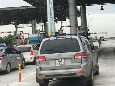 Nạp thẻ, trả phí tự động như điện thoại trên cao tốc Cầu Giẽ - Ninh Bình