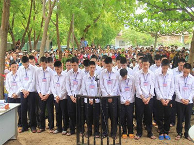 Nhóm côn đồ sát hại công an lĩnh án