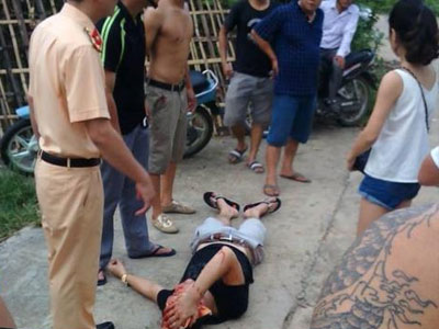 Tuyên Quang: CSGT bắn súng cao su vào đầu người dân