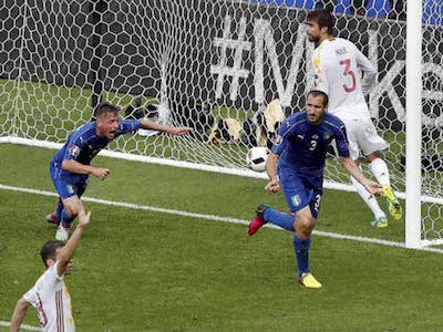 Đức vs Italia: Boong-ke thách thức “xe tăng”