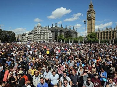 Hàng chục nghìn người 'phủ' kín đường biểu tình phản đối Brexit