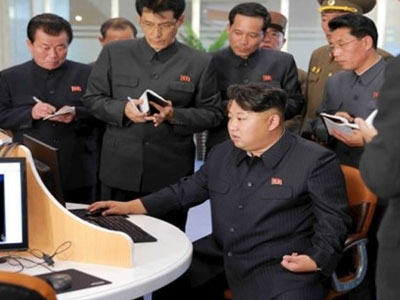 "Làm việc tại Facebook như sống ở Triều Tiên"