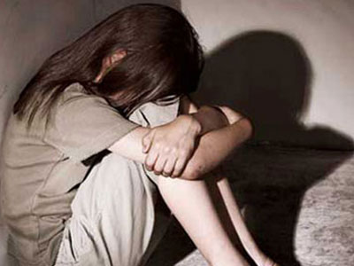 Quan hệ tình dục với teen 16 tuổi có bị khép tội hiếp dâm?