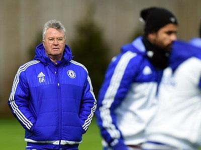 Hiddink từ chối ba lời mời, chờ cơ hội dẫn dắt tuyển Anh