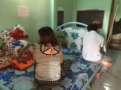 Bán dâm ngay tại phòng ngủ của gia đình