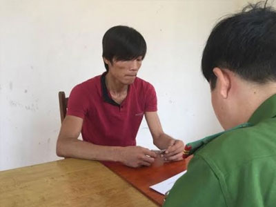 Con lên cơn ngáo đá, châm lửa thiêu trụi nhà mẹ kế