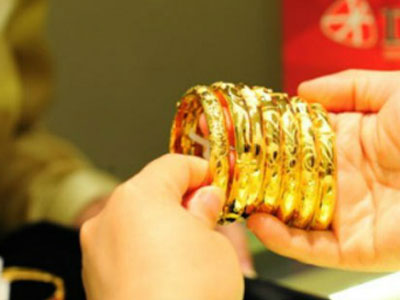 Giá vàng thế giới quay đầu giảm