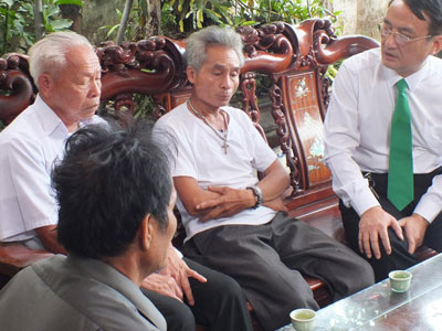 Hỗ trợ 200 triệu đồng cho gia đình nữ sinh viên bị sát hại
