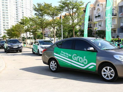 Xăng giảm, Grab vẫn tăng giá cước kỷ lục