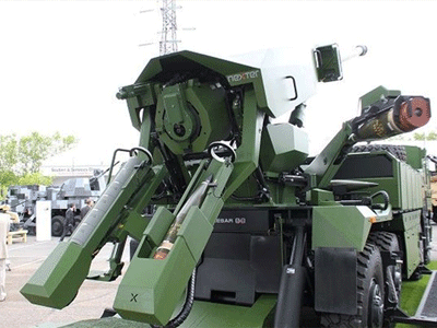 Cánh tay máy tiếp đạn cho pháo tự hành Caesar mới