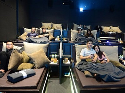 Chuyện tế nhị khó nói khi xem ở rạp chiếu phim giường nằm