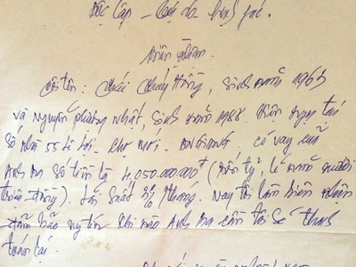 Chủ nợ lạy xin con nợ trả bớt tiền để làm tin