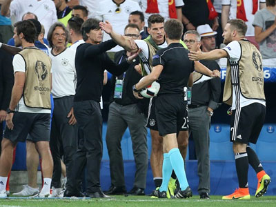 Euro 2016: Kỳ dị, phá dớp và nhà vô địch không giống ai