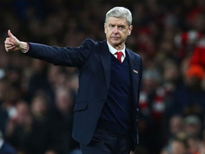 HLV Wenger từ chối ĐT Anh để ở lại Arsenal