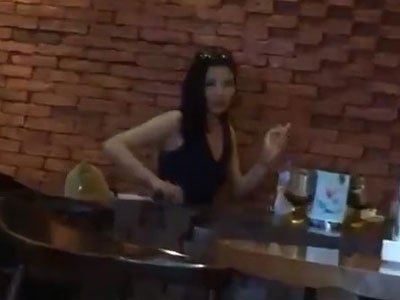 Hương Tràm bênh vực khi Kỳ Duyên bị ném đá vì hút thuốc