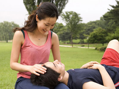 Đàn ông thua nhau ở tấm vợ!