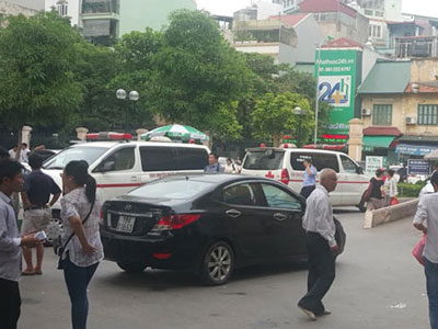 Lãnh đạo 3 bệnh viện lớn nhất Hà Nội lên tiếng vụ chặn xe cứu thương