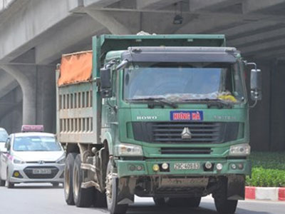 Xe “hổ vồ” hoành hành trong khung giờ cấm ở Hà Nội