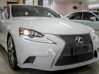 Lexus IS250 F-Sport - xe lướt giá 2,4 tỷ đồng tại Việt Nam