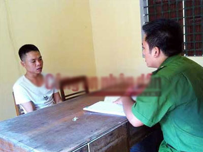 "Xoáy" được 1 tỷ, tên trộm ném xuống sông 1 cây vàng