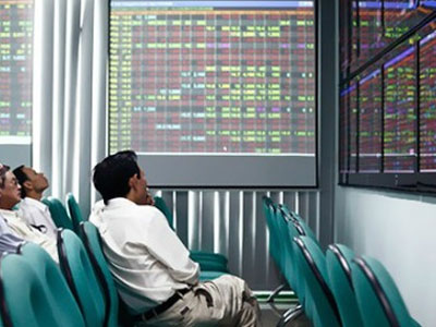 VN-Index lên cao kỷ lục sau tin Trung Quốc thua kiện