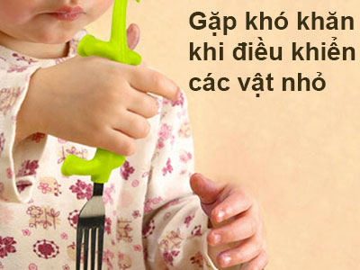 Bé đến 3 tuổi vẫn có các biểu hiện này, bố mẹ cần cảnh giác