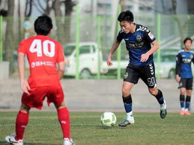Xuân Trường ghi 2 bàn cho đội trẻ Incheon United