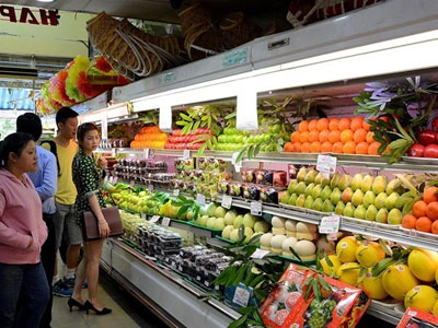 Người Việt nhắm mắt chi bạc triệu mua trái cây nhập