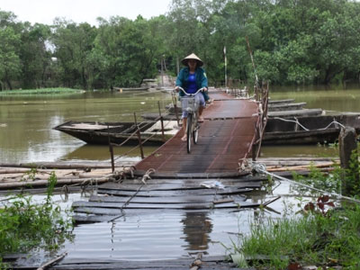 "Thưa Chủ tịch Hà Nội, mạng con tôi chỉ có giá 10 triệu thôi ông ạ"