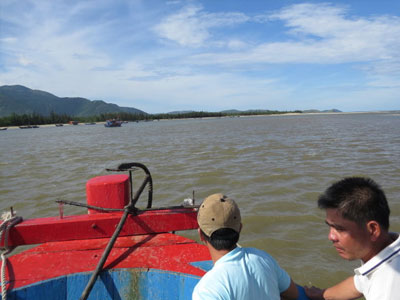 Bảy ngư dân bị tông chìm tàu sẽ được bồi thường thỏa đáng