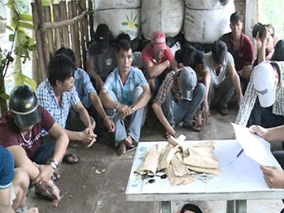 Phá trường gà mới khai trương một ngày
