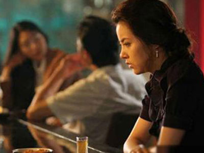 Chồng "chịu chơi", chi hẳn tiền tỉ để tách vợ ra khỏi tình cũ