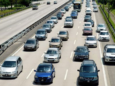Tài xế bị phạt tiền nếu đi vào làn dừng khẩn cấp trên cao tốc