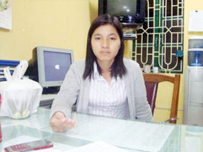 Gái mại dâm giả cảnh sát để lừa tình trai trẻ