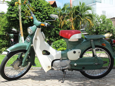 "Hàng hiếm" Honda Super Cub C100 tại Sài Gòn