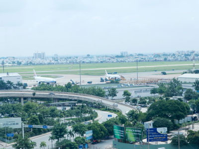 Sét lại đánh hỏng đường băng Tân Sơn Nhất