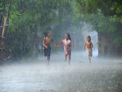 Bắc Bộ có mưa, Trung Bộ nắng nóng