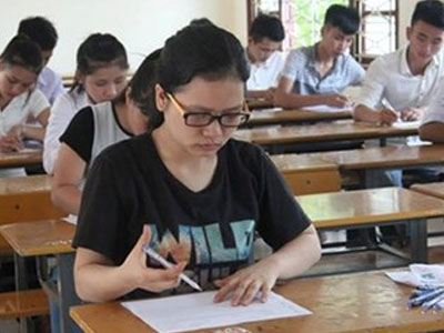 Thí sinh đạt điểm 10 môn Vật Lý vẫn trượt tốt nghiệp