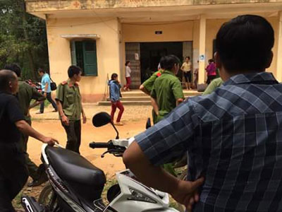 Chủ quán ăn từng làm phó công an xã đầu thú vì... đâm chết người