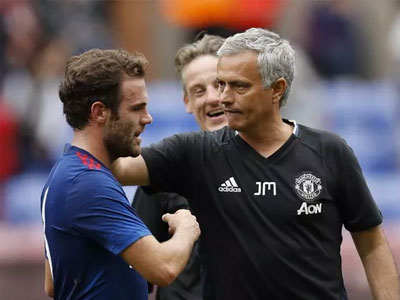 HLV Mourinho tiết lộ “chuyện hiềm khích” với Juan Mata