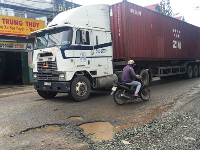 “Tử thần” rình rập đoạt mạng người trên đường