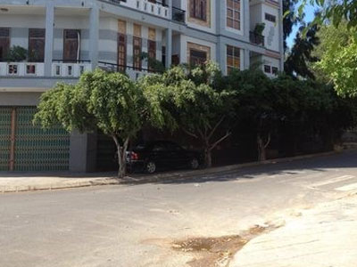 Bắt nghi can chém gần đứt cổ nam thanh niên trong quán nhậu