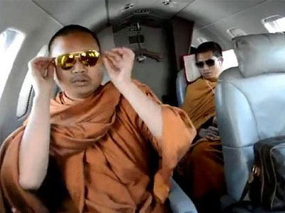 Nhà sư háo sắc Thái Lan bị bắt tại Mỹ
